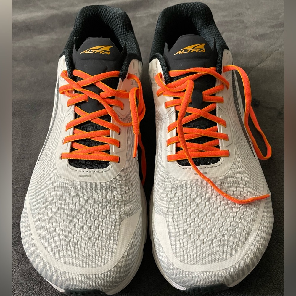 Altra Torin 5 Running shoes. Men’s size 11. Brand new!